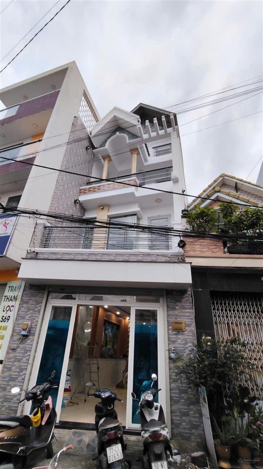 P/lô ô tô đỗ cửa tránh,nội thất cực vip  bình thành kdc vĩnh lộc, dt 64mx4t,mt 4,5m,chỉ 5.6tỷ.