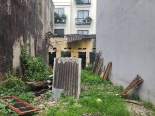 Đất bát khối ô tô ngủ trong đất. 50m mặt tiền 5,5m. sát chân cầu vĩnh tuy thông cổ linh