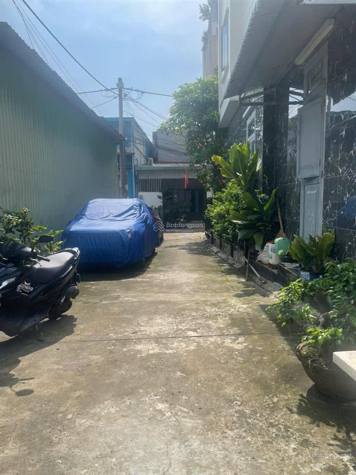 Nhà đường 185 82m2 2 tầng 6.6ty phước long b 4x20,5m 2pn 2wc phòng thờ,pk,bếp,sân để xe ,ban công.