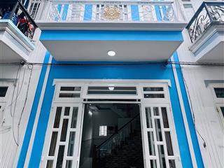 Nhà 1 trệt 1 lầu (4x10) gần chợ nhị xuân hóc môn giá 325 triệu