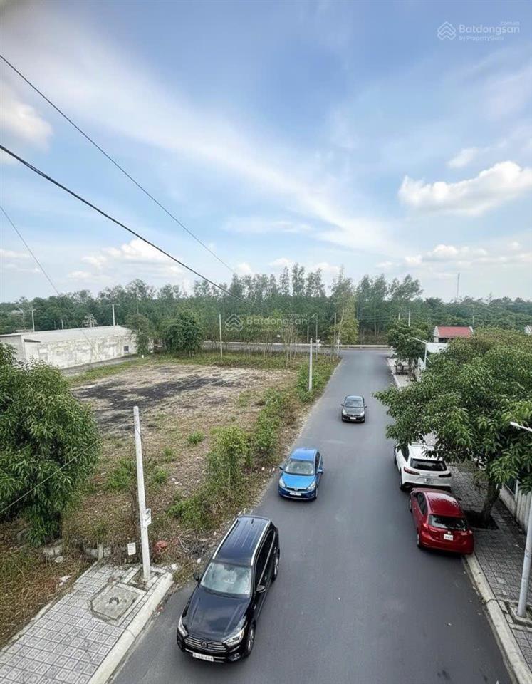 Cần bán nhanh lô đất 5x25 full thổ mặt tiền đường nhựa 6m ngay bệnh viện đa khoa củ chi giá 1tỷ4 tl