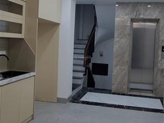 Nhà ngọc khánh ba đình  ngõ nông  thang máy  50m ra ô tô  sổ đẹp nở hậu 32m2*5t  10.98tỷ