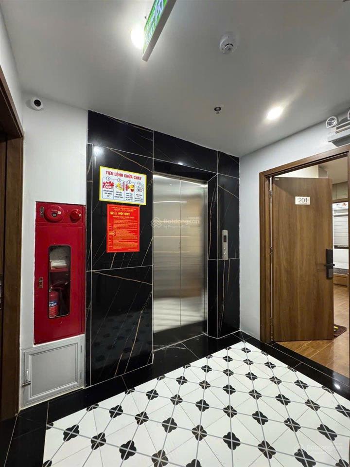 Bán nhà gara ô tô  kinh doanh  8 tầng thang máy  18 căn hộ apartment