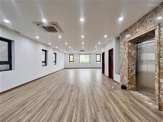 Bán tòa nhà văn phòng đẹp nhất phố quan nhân lô góc 1 mặt phố 1 mặt ngõ 2 mặt thoáng  kinh doanh