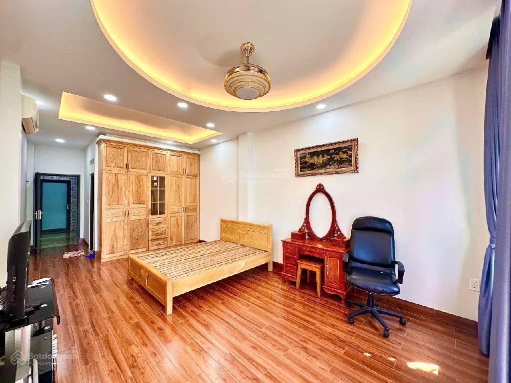 Nhà 4 tầng đẹp hẻm xe hơi ngã tư bốn xã.bình tân, tặng full nội thất cho khách thiện chí,nhỉnh 6tỷ