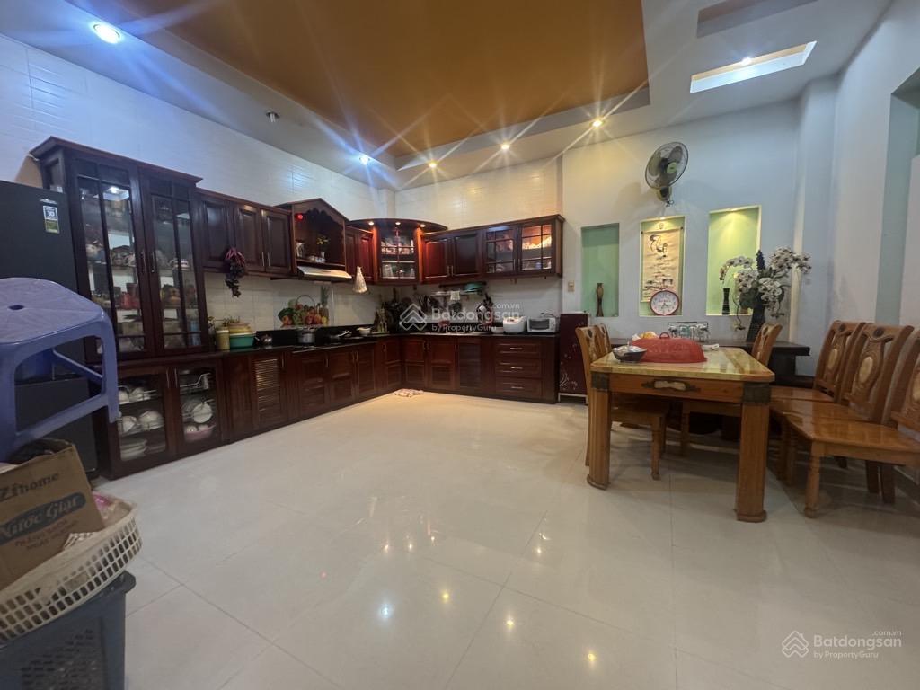 Gấp! chủ giảm mạnh chỉ còn 13.x tỷ trung tâm tân phú ngang 5.5m,90m2(5.5 x 17), nở hậu, 5pn