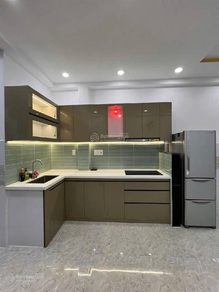 Tặng full nội thất,nhà 4 lầu,nở hậu tài lộc ngay ngã tư 4 xã.bình tân.