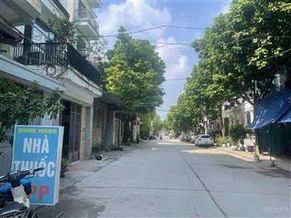 Bán đất đại mỗ mặt tiền siêu lớn, sổ 70m2 vuông vắn, ô tô vào nhà sổ đỏ chính chủ