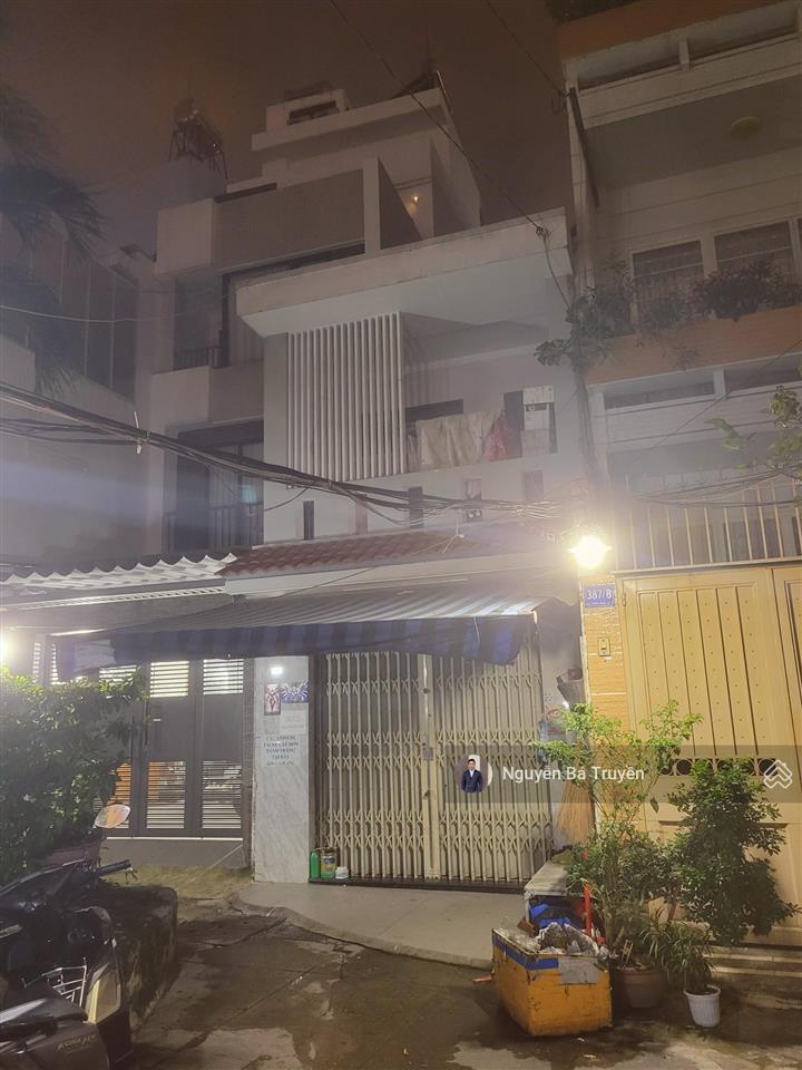 Bán nhà đường nguyễn trãi quận 1 nhà 2 tầng 60m2 cách mt 20m giá chỉ 9,8 tỷ