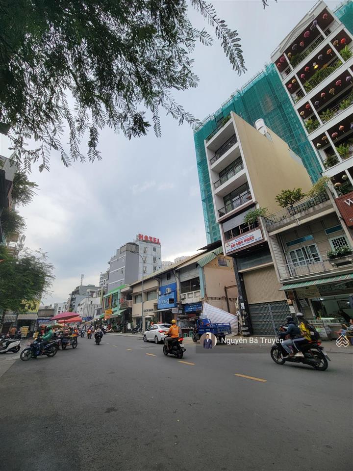 Bán nhà đường đề thám quận 1 ngay phố tây bùi viện, 7.2x 18m (cn 96.2m²) mua bán ngay tiện xây chdv