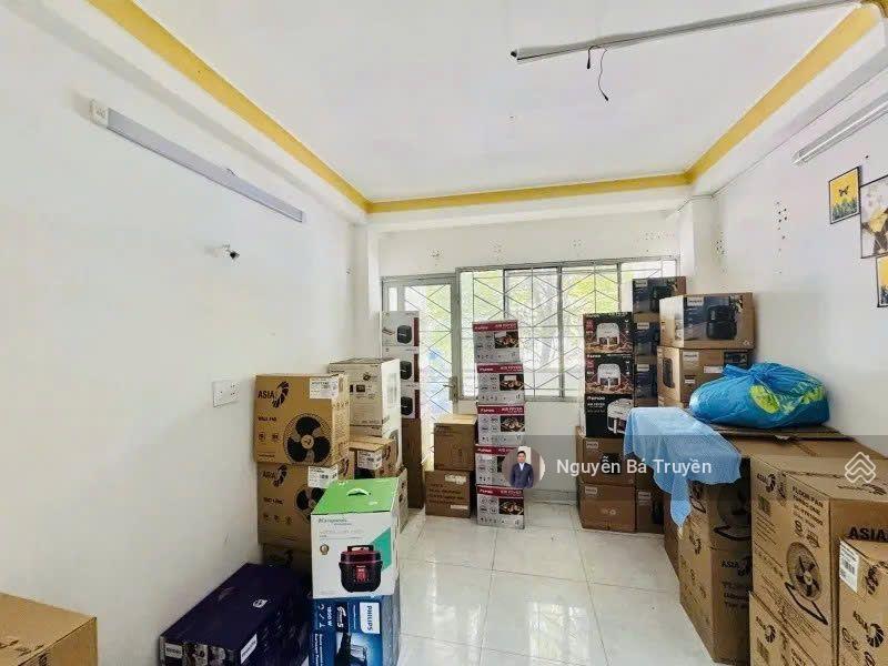 Bán nhà mặt tiền đường nguyễn cảnh chân, p. cầu kho, q1 dt 31m2, 4 tầng chỉ 13.9 tỷ  kinh doanh