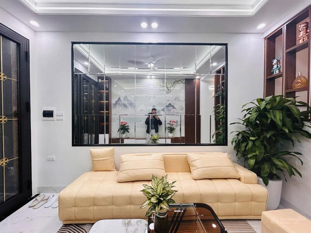 Bán nhà phố vip trần phúvăn quánhà đông. 40m2 4 tầng, lô góc, 2 thoáng ngõ thông, ô tô, full đồ