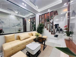 Bán nhà phố vip trần phúvăn quánhà đông. 40m2 4 tầng, lô góc, 2 thoáng ngõ thông, ô tô, full đồ