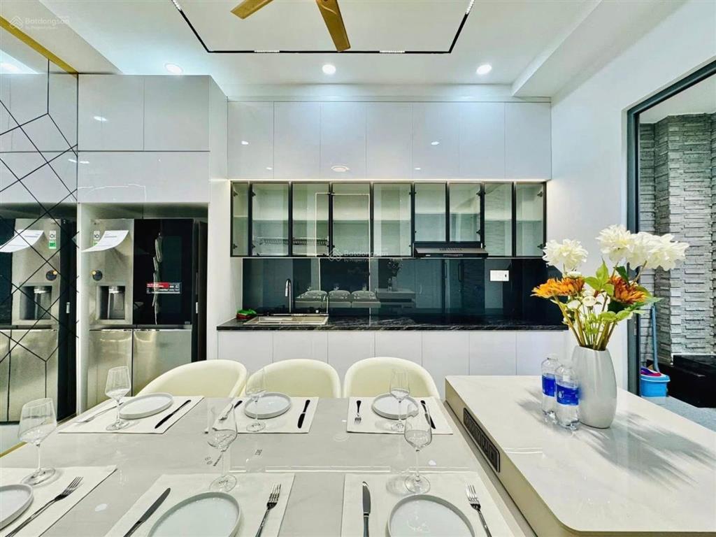 Sốc! chính chủ cần bán gấp nhà trần văn sắc, thảo điền, quận 2. dt 110m2. pháp lý chuẩn