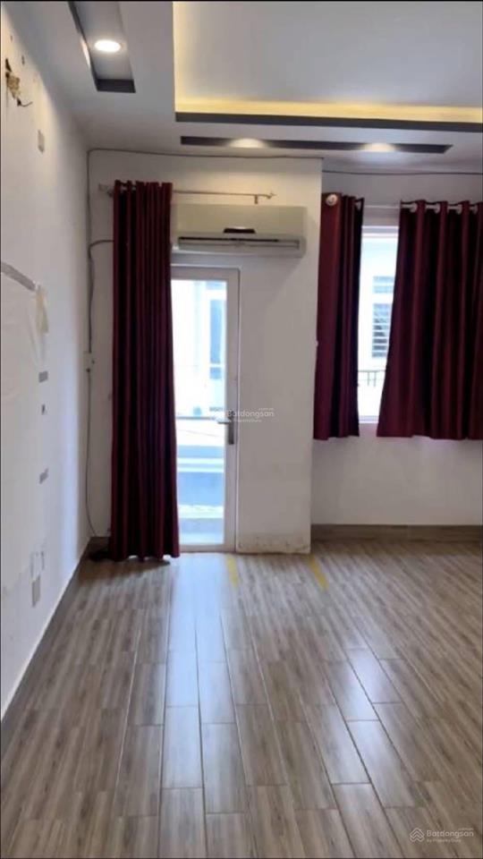 Đường 3/2  quận 11  35,9m2  5 tầng  hẻm 4m thông khu dân cư an ninh  giá 5.95 tỷ tl