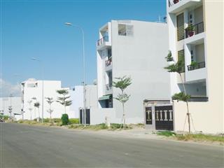 Nhà đẹp có hầm 11tỷ ở kdc intresco hạ chào bán gấp  em ngay