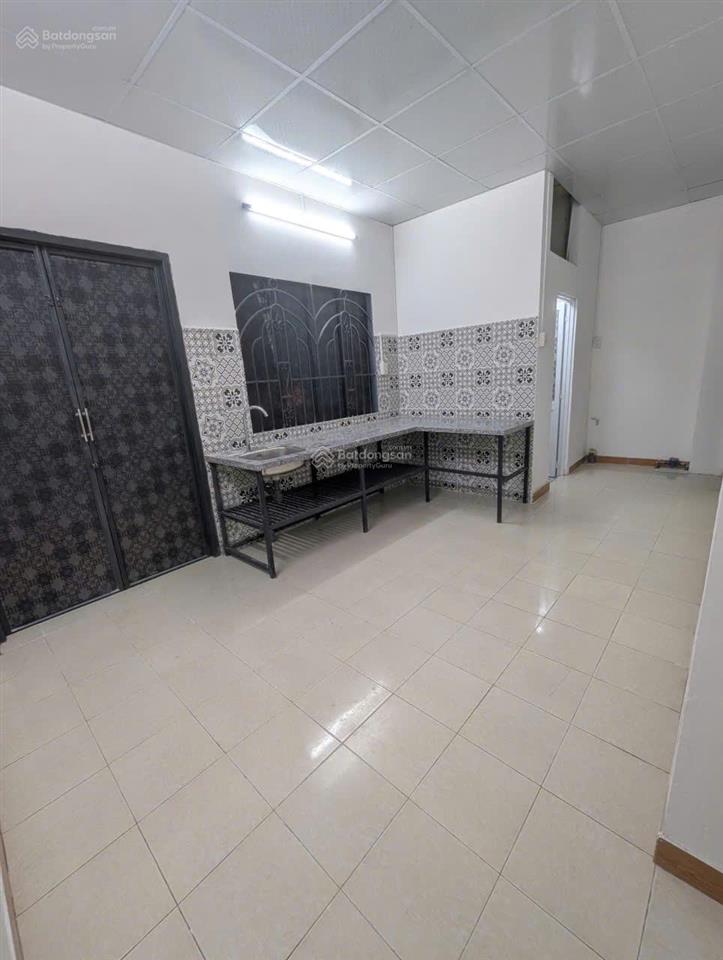 Bán nhà gác lửng hai mặt tiền hẻm phương sài  trung tâm nha trang