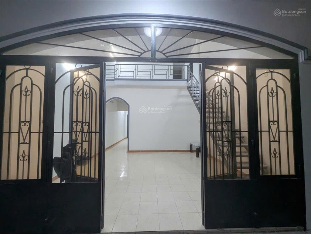 Bán nhà gác lửng hai mặt tiền hẻm phương sài  trung tâm nha trang