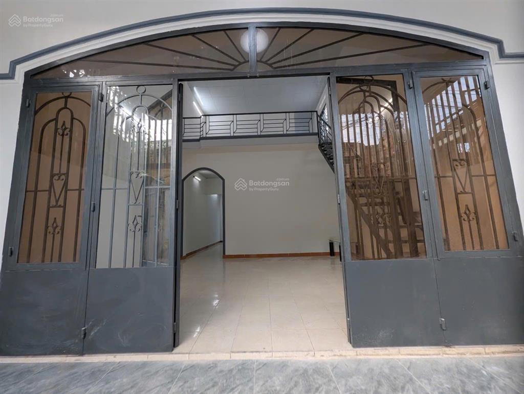 Bán nhà gác lửng hai mặt tiền hẻm phương sài  trung tâm nha trang