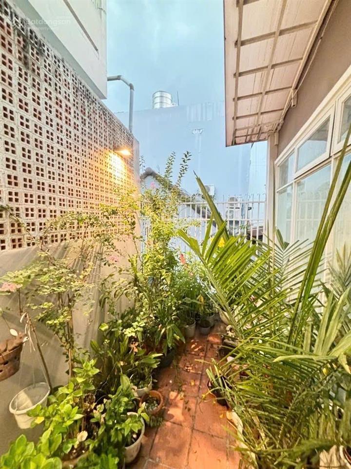 Quá rẻ  giảm ngay 400tr chỉ còn 7.5 tỷ  nhà 3 tầng p14 bình thạnh  85m2