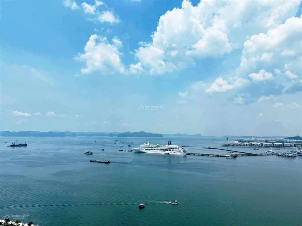 Duy nhất 01 căn studio view chính biển the saphire hạ long giá tốt