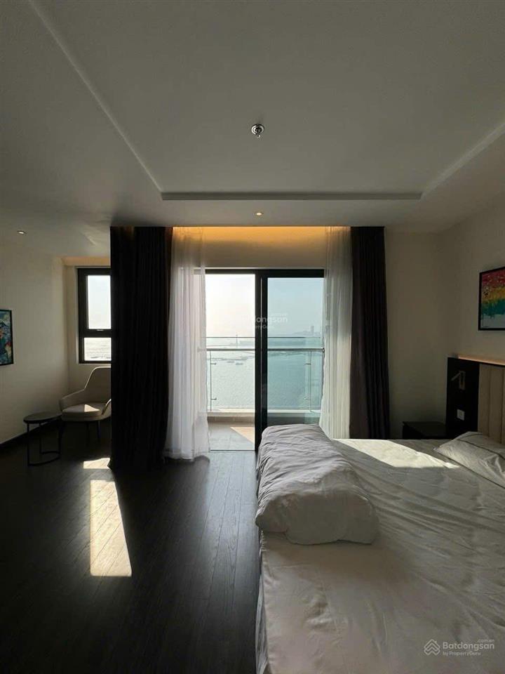 Duy nhất 01 căn studio view chính biển the saphire hạ long giá tốt