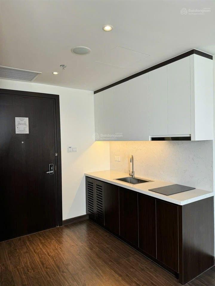 Duy nhất 01 căn studio view chính biển the saphire hạ long giá tốt