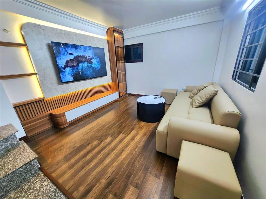 Bán nhà 686 kim giang 35m x 5 tầng mt 3,6m full nội thất ngõ thoáng đẹp giá 7,8 tỷ