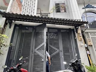 Nhà khu nguyễn du,p1, gò vấp hẻm thông, sổ hồng sẵn. giá 5tỷ380/ 63m2. vị trí đẹp.