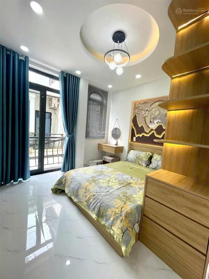 Định cư bán nhà hxh minh phụng, 4 x 14, 3 tầng btct 4 pn có sân thượng, gần chợ bình tiên