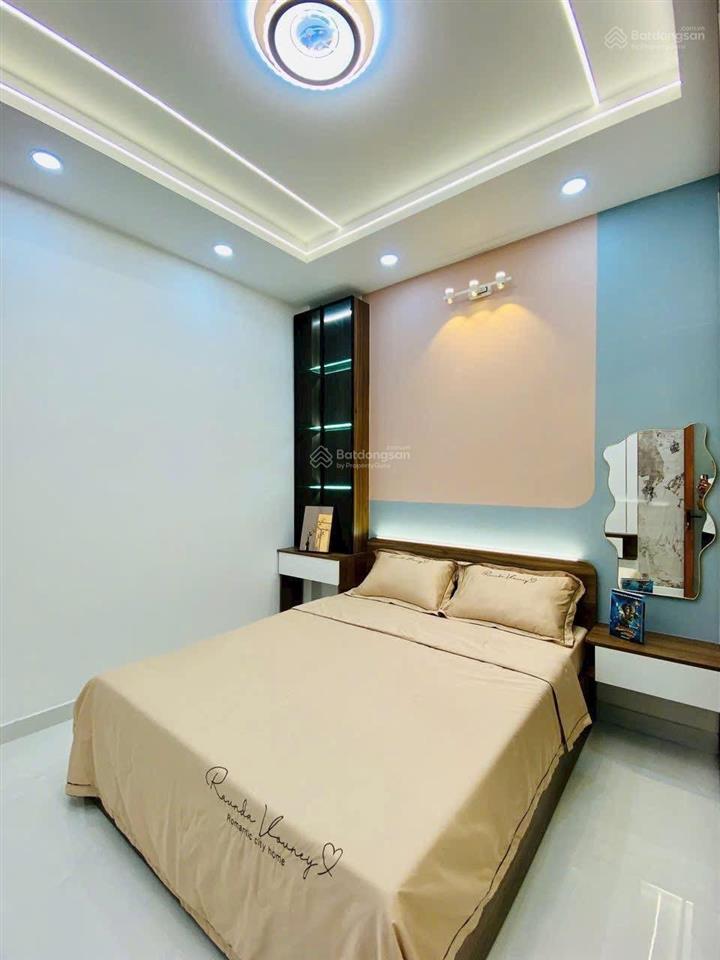 Bán nhà cạnh chợ hóc môn  đường trưng nữ vương / 72.5m2 / 3 tỷ 550 (tặng nội thất)