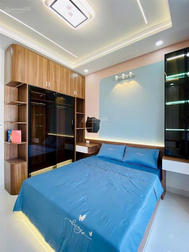 Bán nhà cạnh chợ hóc môn  đường trưng nữ vương / 72.5m2 / 3 tỷ 550 (tặng nội thất)