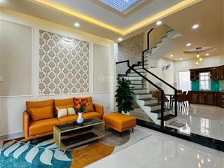 Qua tết đi nước ngoài cần bán nhà nguyễn văn quá, quận 12 / 60m2  (sổ hồng riêng)
