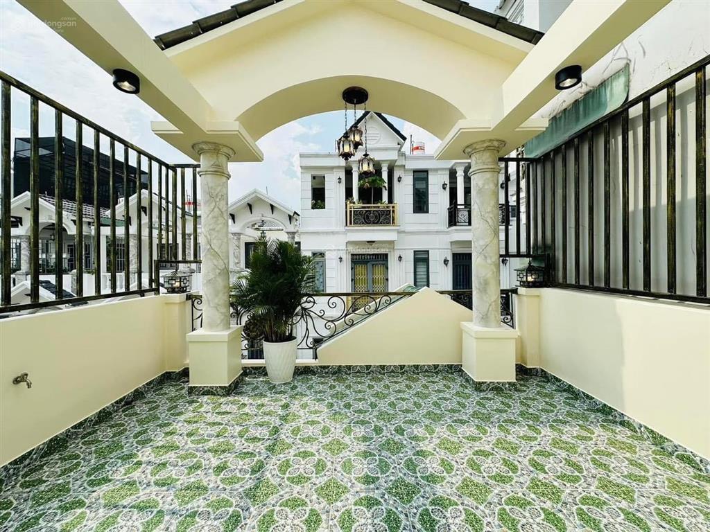 Sắp đi nước ngoài cần bán lại nhà nguyễn văn quá  quận 12 / 62,2m2 / 3 tỷ 790 (sổ hồng riêng)