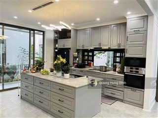 Biệt thự việt kiều châu âu mỗ lao 200m2, vị trí đẹp, 5 ngủ và wc, ở và kinh doanh tốt,  ngay