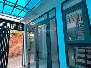 Nhỉnh 3 tỷ  2 tầng, dt 52m  hẻm xe hơi đường man thiện  q9
