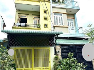Bán nhà mặt tiền tại trung chánh, hóc môn, diện tích 76m2, giá bán 6.5 tỷ.  chị nhất 0963 324 ***