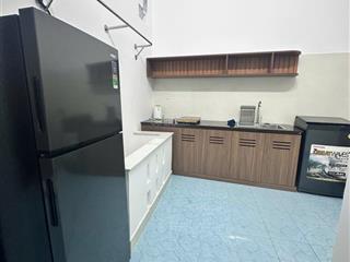 Chính chủ cho thuê căn hộ mới ngay trung tâm tp, 2pn 2wc, đầy đủ tiện ích,tầng 1, thoáng mát