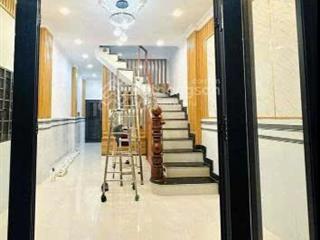 Vị trí đẹp, diện tích lớn, full nội thất, giá 1tỷ580 shr đường ba đình, gần chợ, gần cầu chữ y