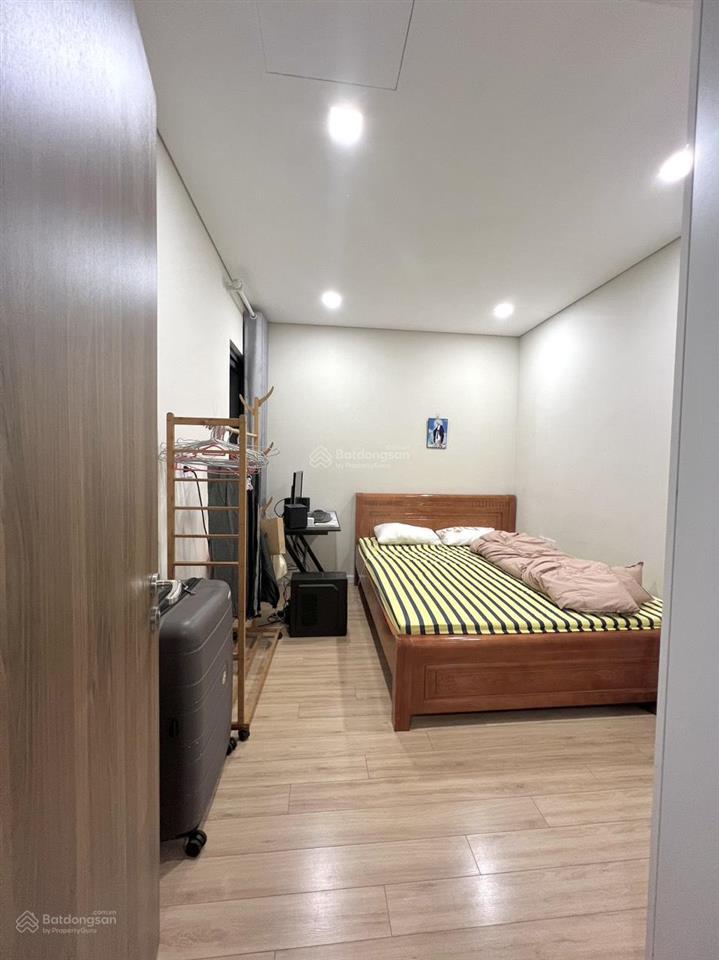[cực hot] tôi cho thuê nhanh căn 2 ngủ 2 wc, dt 77m, nhà thoáng mát giá 14,5tr/th tại rivera park