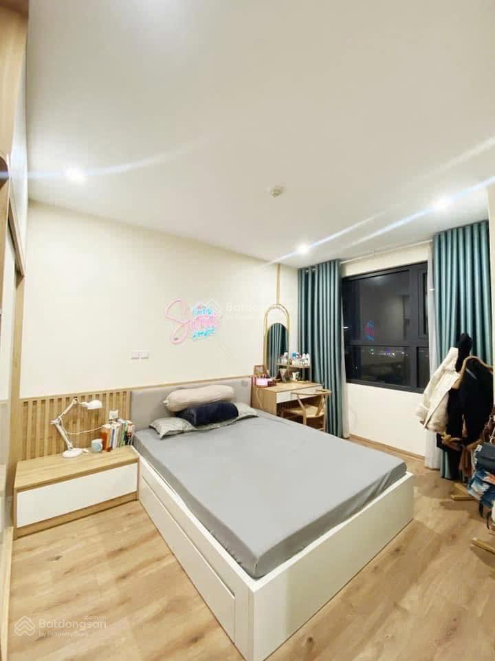 Giá tốt tôi cần bán căn 2 ngủ, diện tích 88m2, tầng đẹp, nhà thoáng mát giá 6,x tỷ tại samsora