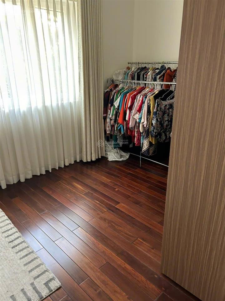 Bán biệt thự khu compound nguyễn văn hưởng, p. thảo điền, quận 2, dt 651m2, 2 lầu, 115 tỷ