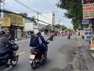 Mặt tiền kinh doanh  đường tỉnh lộ 10  ngang 7m x 25m  3 tầng  vị trí sầm uất gần chợ  17,xty