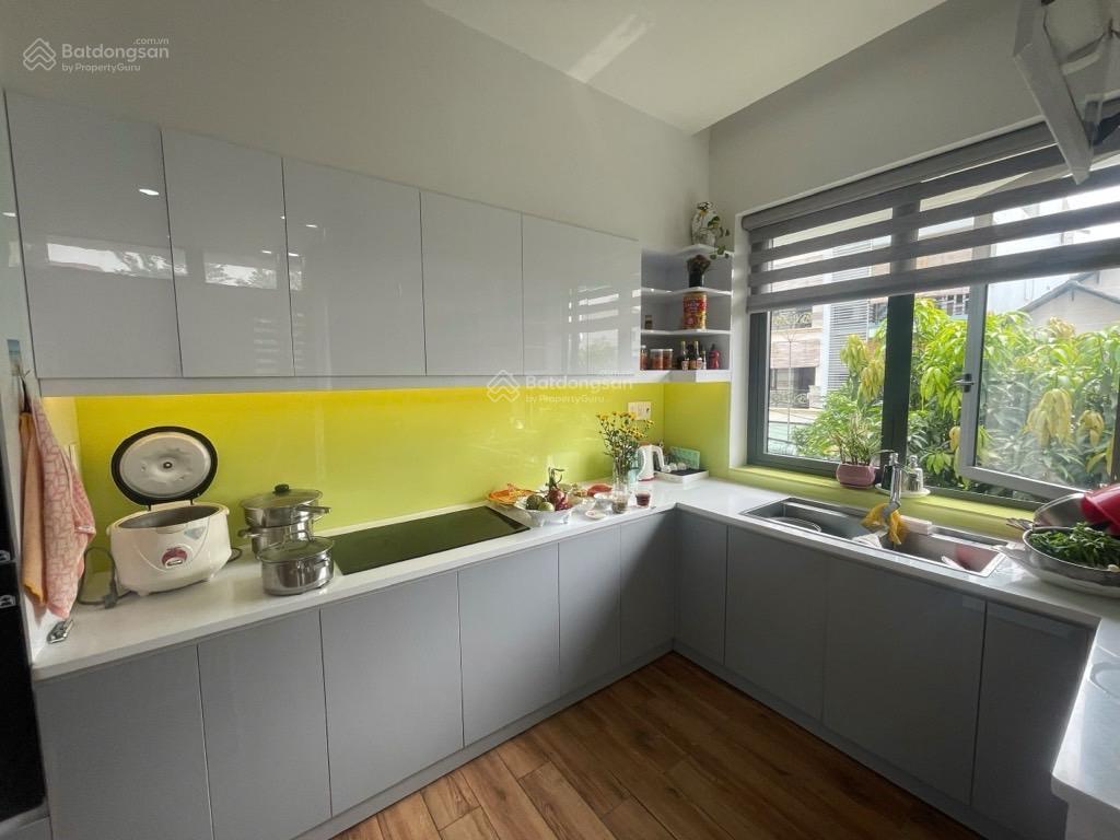 Amặt tiền lô góc  ngang 10m  biệt thự sân vườn  phù hợp vừa vừa kinh doanh  169m2 (10x17)