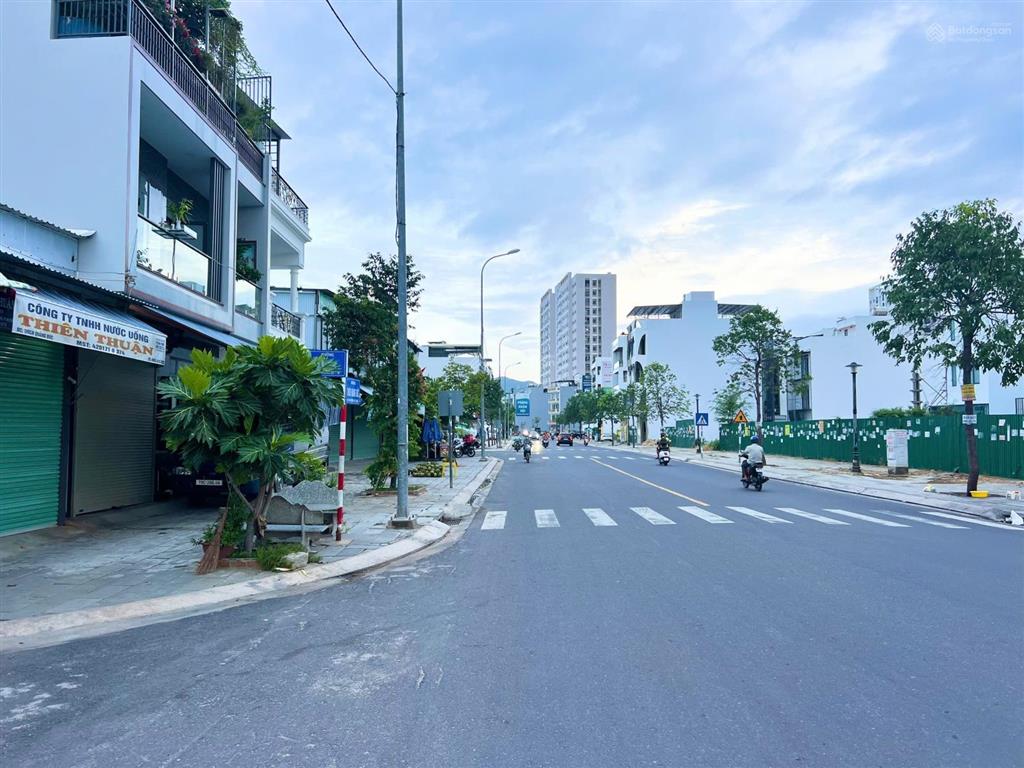 Duy nhất nhà đường ô tô 5m thông vành đai 2  tthc tỉnh  tổ hợp kđt sungroup giá dưới 5tỷ