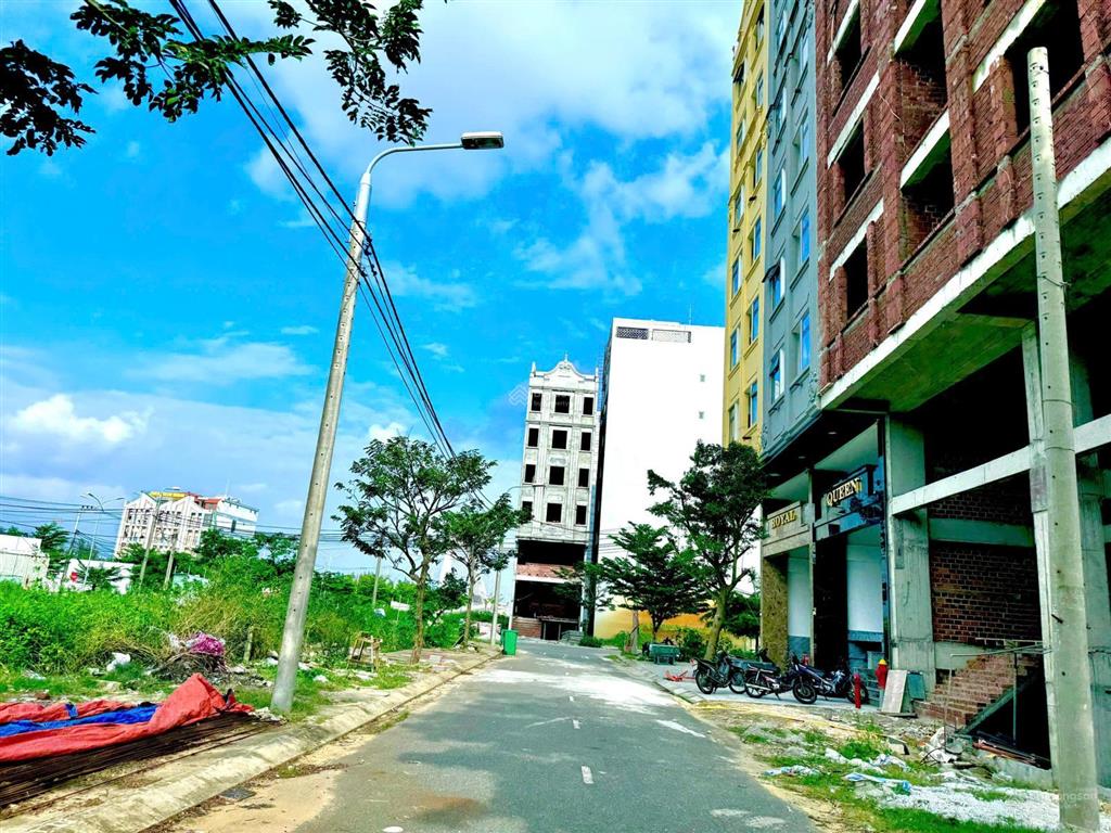 Đất ven biển nam đà nẵng. kđt green city đường 10m5 lề 5m trục đối diện khu shophouse. giá 3 tỷ 050