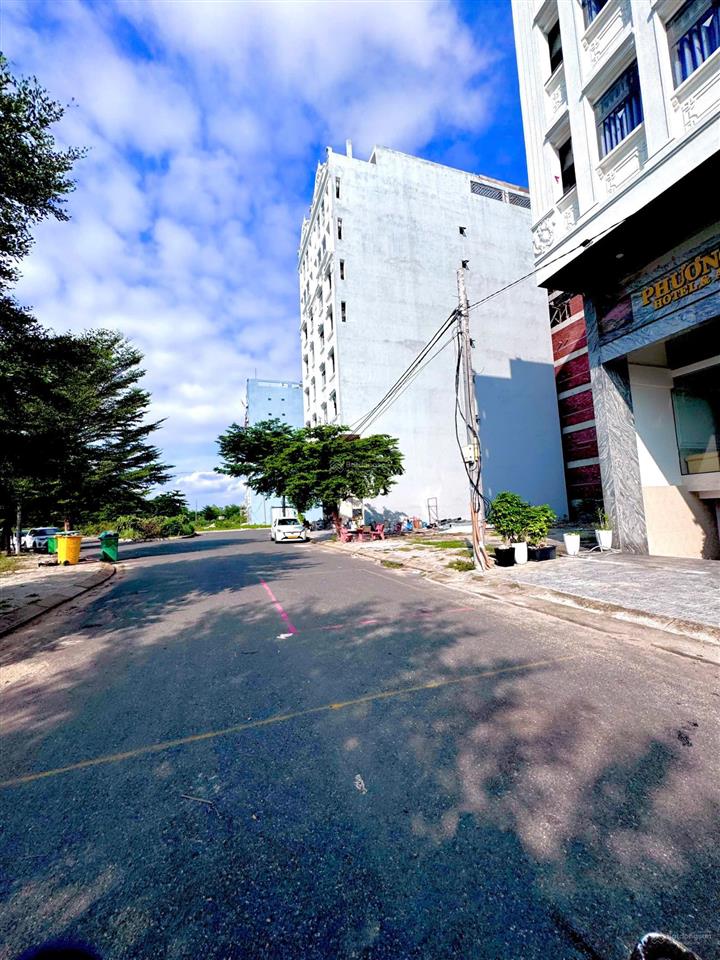 Đất ven biển nam đà nẵng. kđt green city đường 10m5 lề 5m trục đối diện khu shophouse. giá 3 tỷ 050
