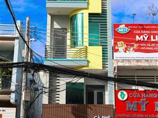 Chính chủ bán nhà 1 trệt 3 lầu, 6pn, mặt tiền hùng vương, tp long xuyên, sổ hồng riêng, giá 16 tỷ
