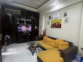 Siêu phẩm bán nhà giá rẻ hoàng quốc việt 40m2 5 tầng dân xây kiên cố. giá nhỉnh 6tỷ có thương lượng