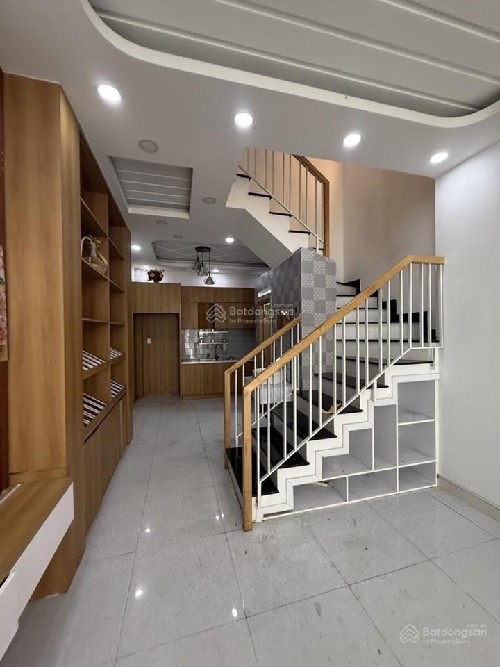 Bán nr 5pn, 4wc, 57m2 tại phan huy ích, gò vấp, giá siêu hời 6,4 tỷ